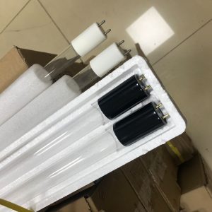 T8紫外線殺菌帶臭氧無臭氧T8UV消毒醫(yī)用家用學校專用殺菌除螨燈管